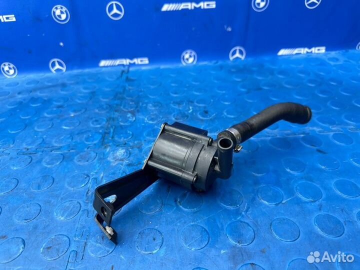 Помпа электрическая Bmw 750 F01 N63B44A 2011