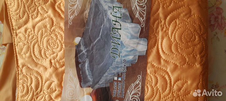 Покрывало на кровать новое