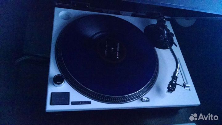 Виниловые проигрыватели Technics Sl-1210 Mk2