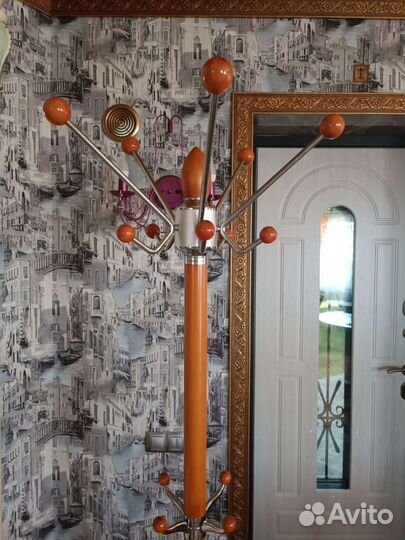 Вешалка напольная