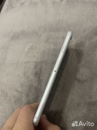 Телефон iPhone 6 на 64 gb