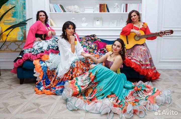 Цыганский ансамбль 