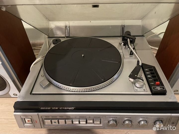 Проигрыватель винила