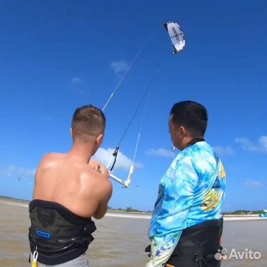 Обучение кайтсерфингу (кайтбордингу)