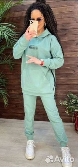 Спортивный костюм