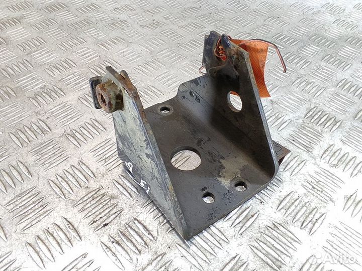 Кронштейн кпп Nissan Murano z50