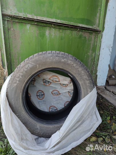 Bridgestone Ice Cruiser 7000 235/65 R17 108T