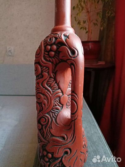 Глиняная бутылка
