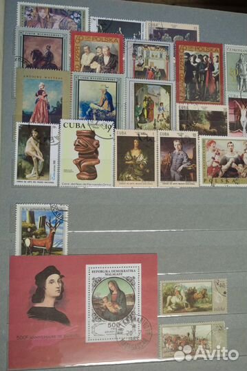 Марки гашеные в альбоме разных стран и тематик