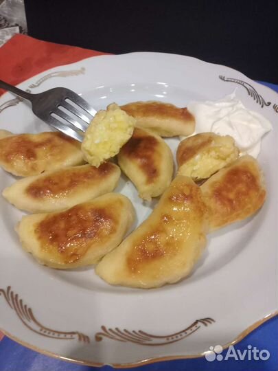 Пельмени, вареники, подкоголи ручной лепки