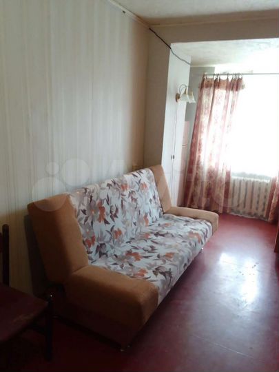 Комната 16 м² в 8-к., 1/5 эт.