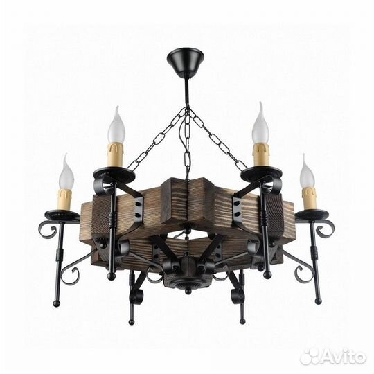 Люстра колесо от телеги с элементами ковки