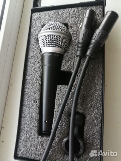 Динамический микрофон behringer SL84C