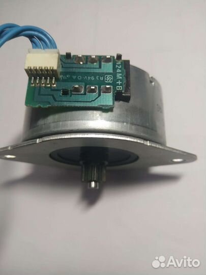 Шаговый двигатель C 2164-60045