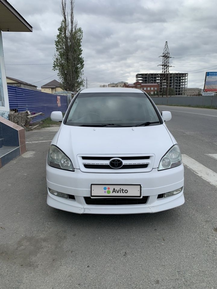 Toyota Ipsum: фото владельца
