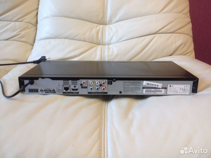 Blu-ray-плеер LG BD560
