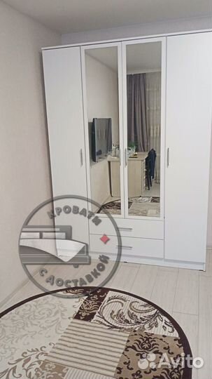 Шкаф распашной