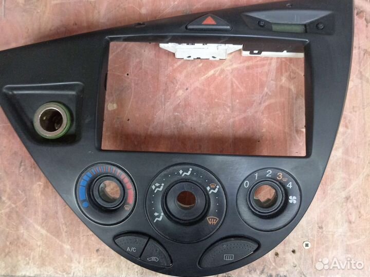 Центральная консоль ford focus 1