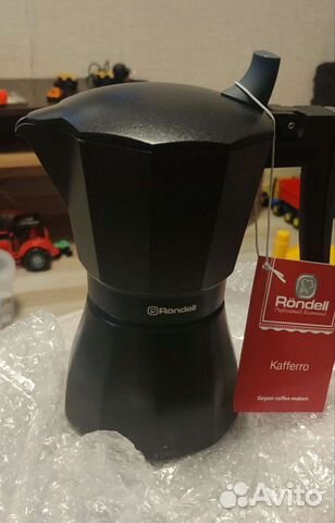 Новая Кофеварка гейзерная Rondell Kafferro RDS-499