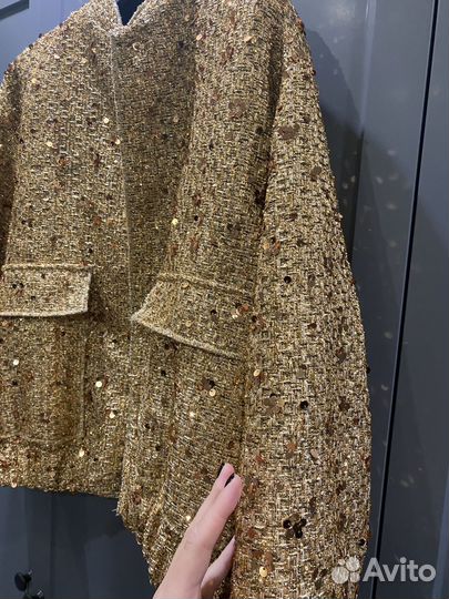 Бомбер с пайетками zara