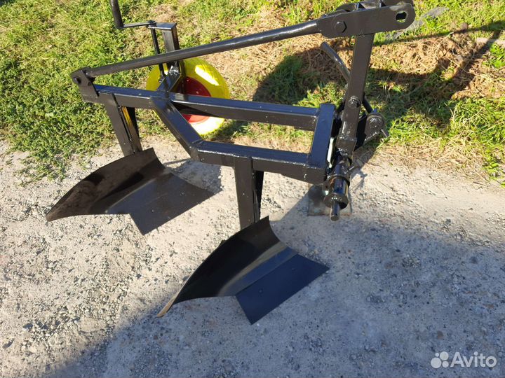 Плуг для минитрактора