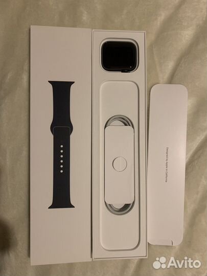 Apple whatch se 2 space gray