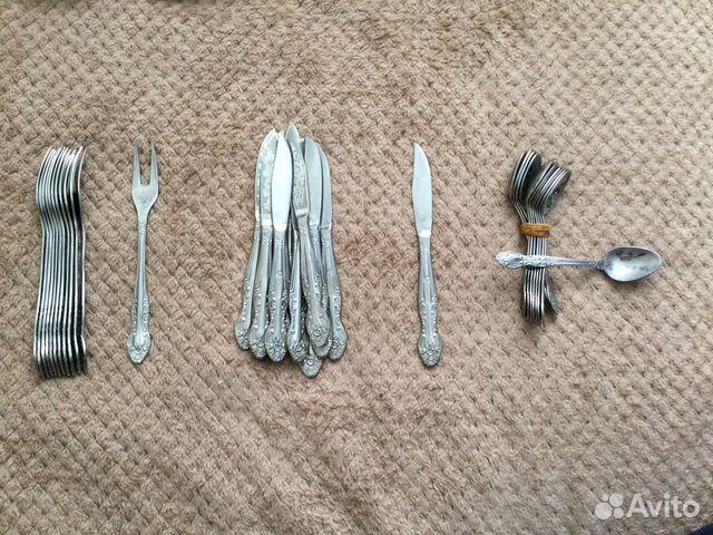 Десертные столовые приборы