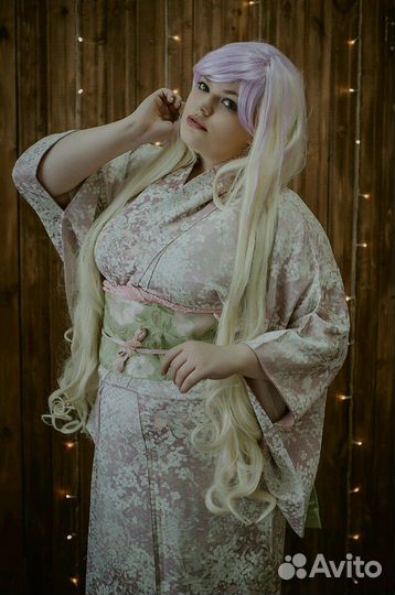 Парики и косплей костюм