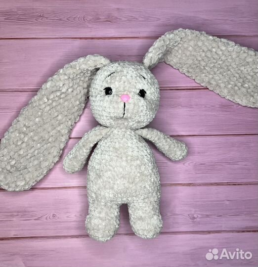 Вязаный заяц, игрушка