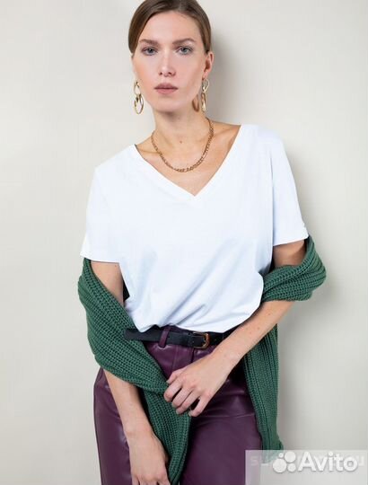 Белая футболка 44 размер Vilatte