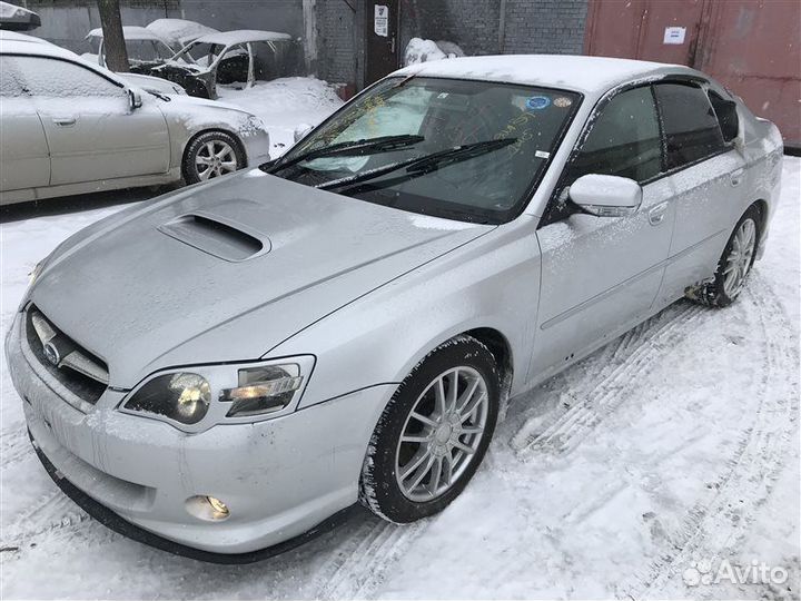 Уплотнитель ш-образный левый Subaru Legacy BL5