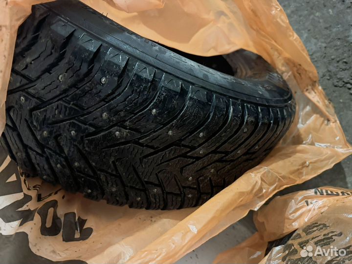 Nokian Tyres Hakkapeliitta 8 265/60 R16