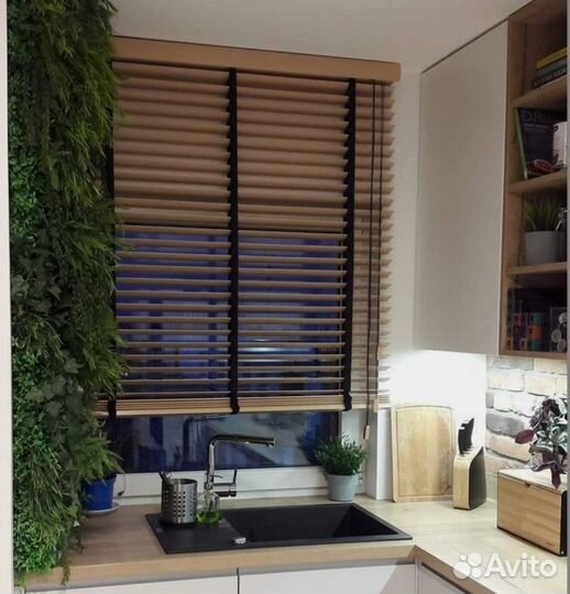 Горизонтальные деревянные жалюзи натуральные