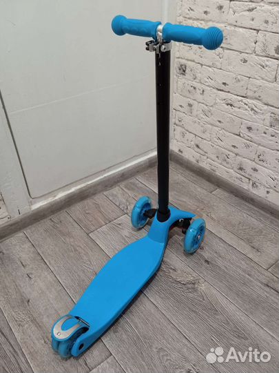 Самокаты Scooter maxi 3-8лет. Микс Новые