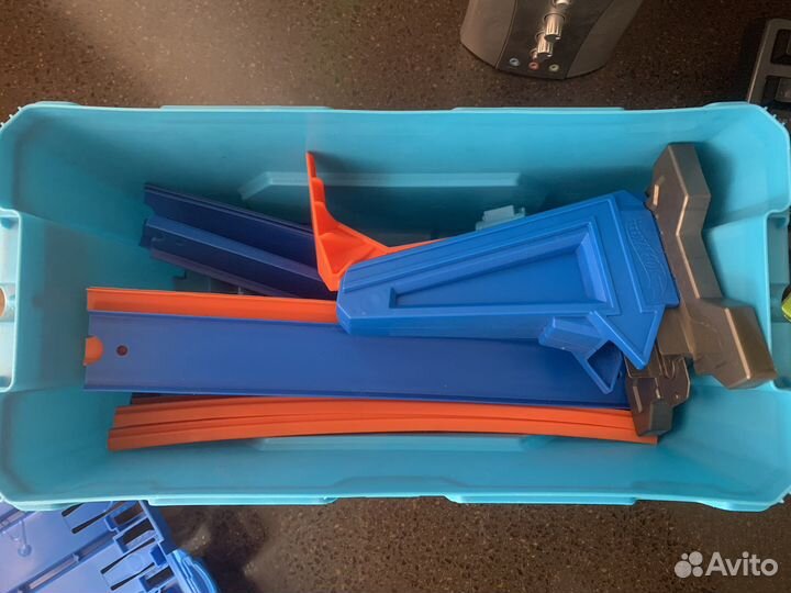 Набор треков Hot Wheels и машинки