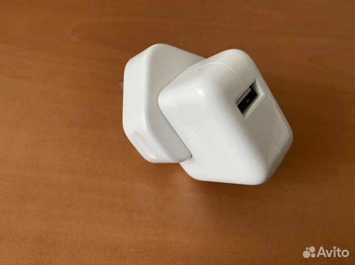 Адаптер Apple, британская вилка