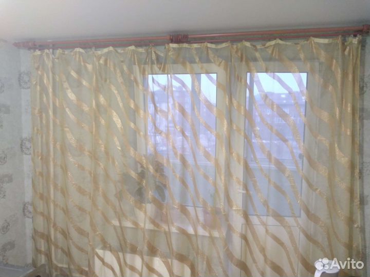 Штора рулонная и карнизы с тюлью (все в описании)