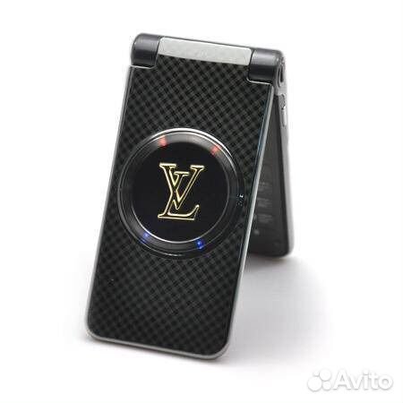 Телефон луис витон f520. Телефон vl. Телефон раскладушка louis viton. Китайский телефон louis vuitton. Верту луи виттон.