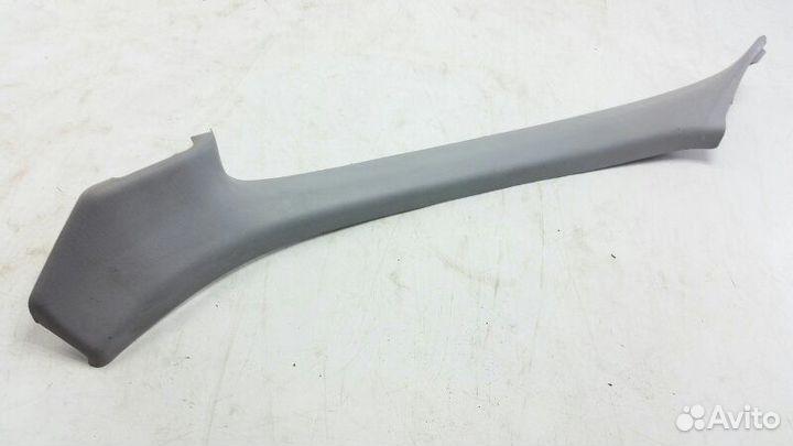 Обшивка стойки передняя левая Toyota Hiace LXH12