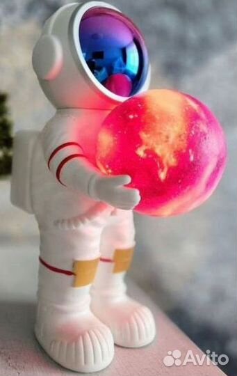 Bluetooth колонка Космонавт с подсветкой