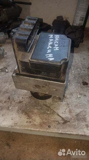 Блок управления ABS Nissan Maxima