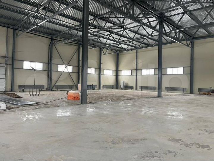 Свободного назначения, 2000 м²