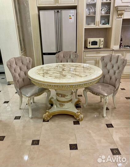 Кухонный стол. Доставка по всей России