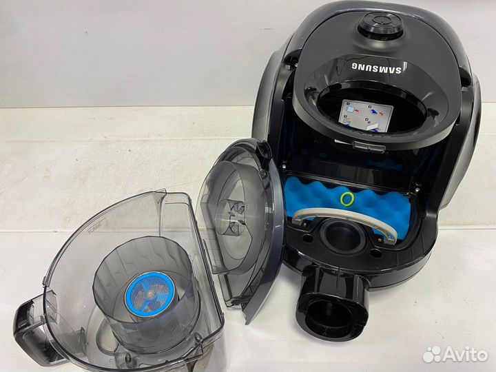 Пылесос Samsung SC18M2150SG