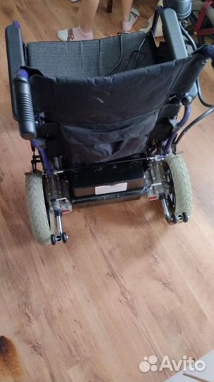 Инвалидная коляска с электроприводом