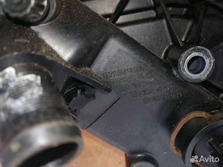 Корпус термостата Рено Меган 2 / Сценик 2 1,6 бенз