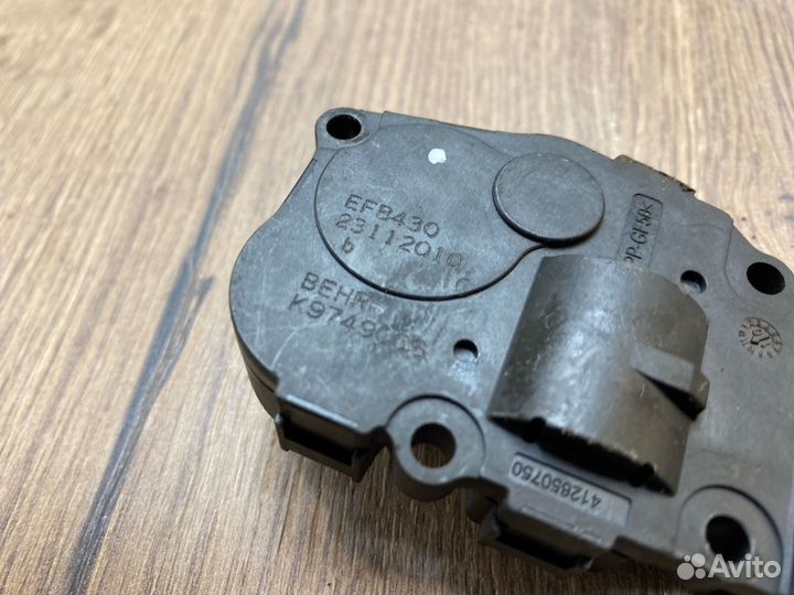 Сервопривод заслонок печки Bmw 5 F10 N52B25A 2011