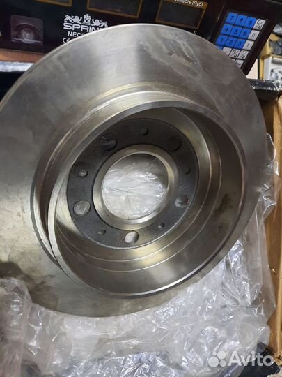 Диск тормозной задний Volvo 740 940