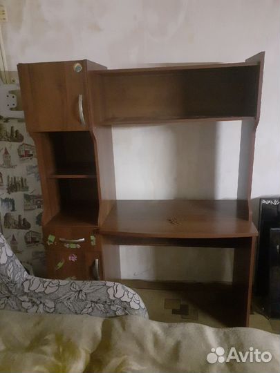 Компьютерный стол