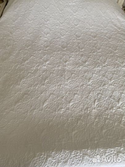 Покрывало на кровать Zara